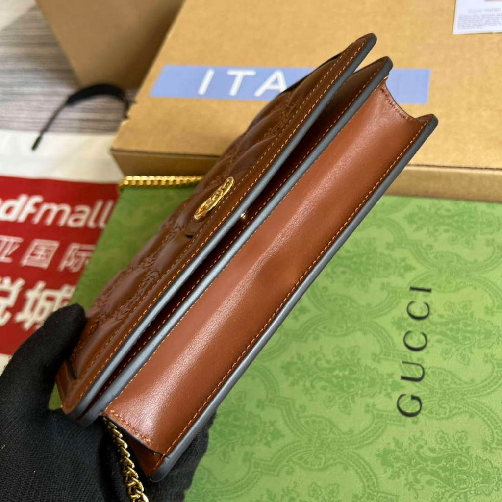 Gucci 723787 GG Matelass¨¦ Chain Wallet Brown