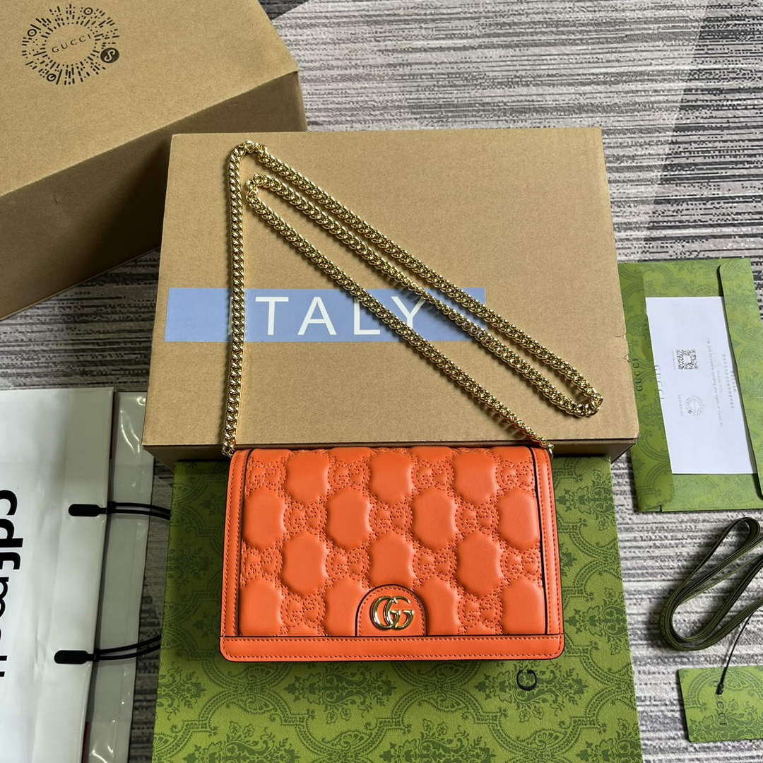 Gucci 723787 GG Matelass¨¦ Chain Wallet Orange