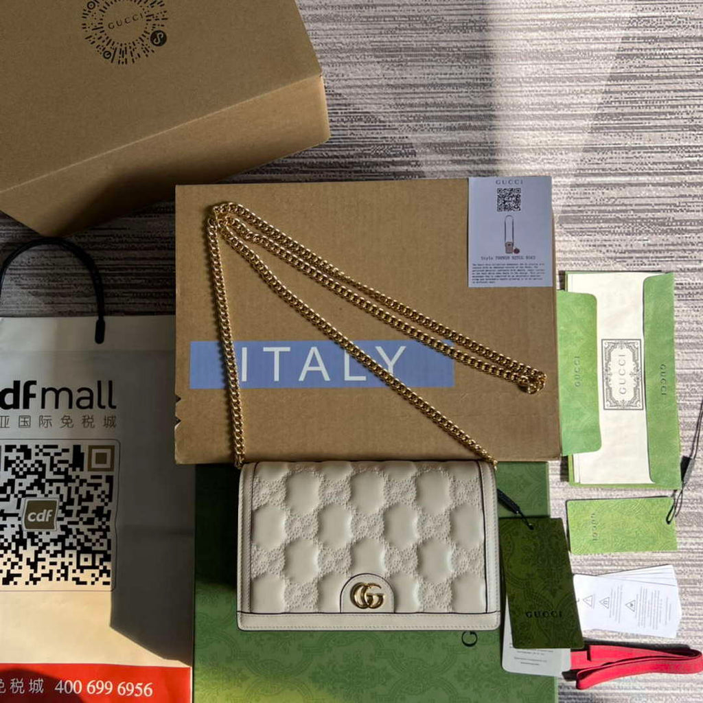 Gucci 723787 GG Matelass¨¦ Chain Wallet White