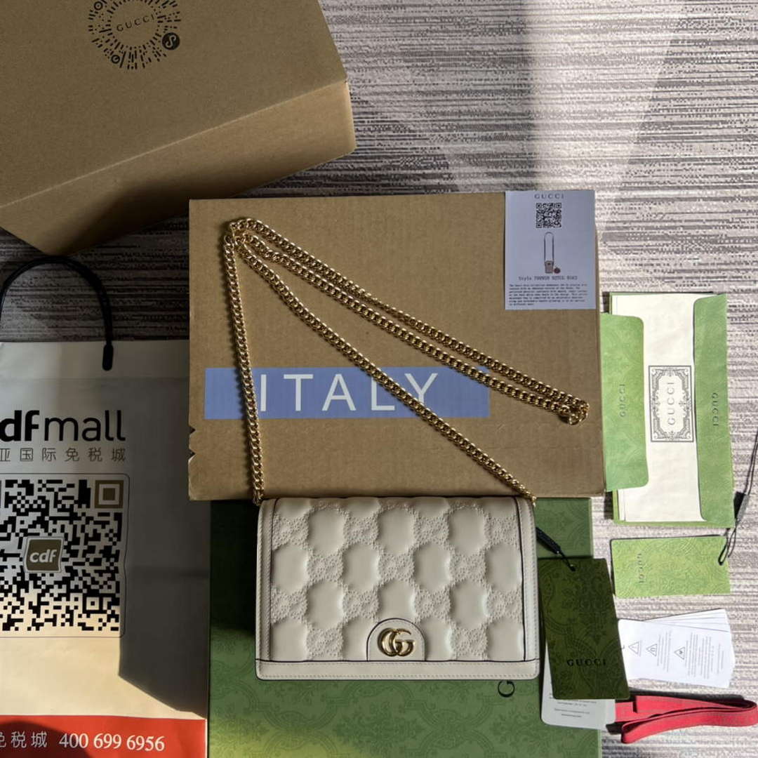 Gucci 723787 GG Matelass¨¦ Chain Wallet White