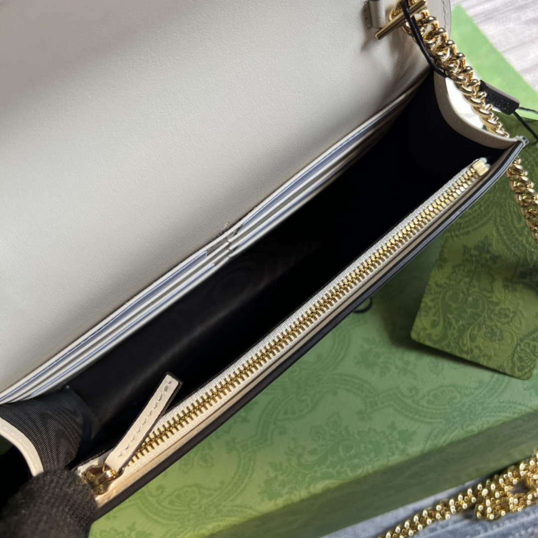 Gucci 723787 GG Matelass¨¦ Chain Wallet White