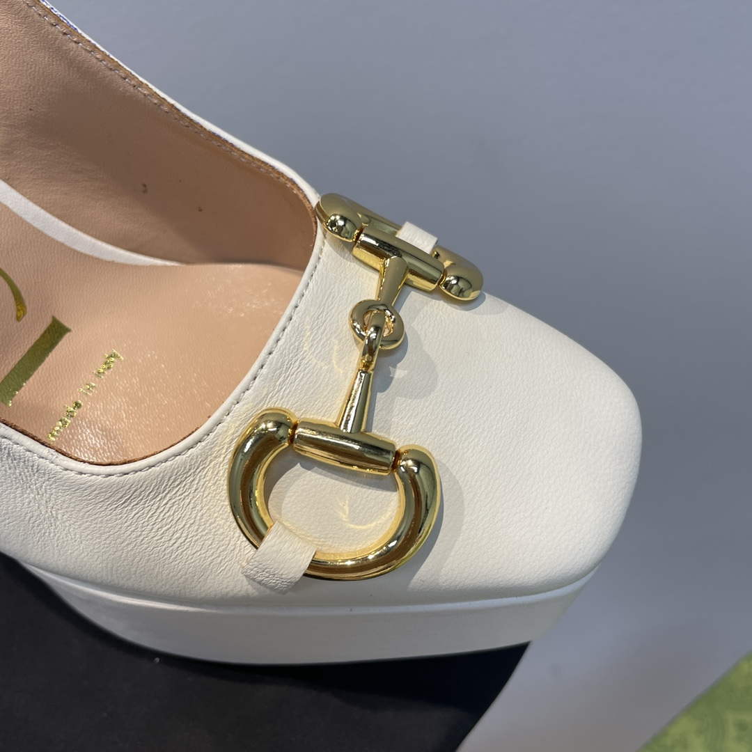 Gucci 723837 Women's high heel pump G66742