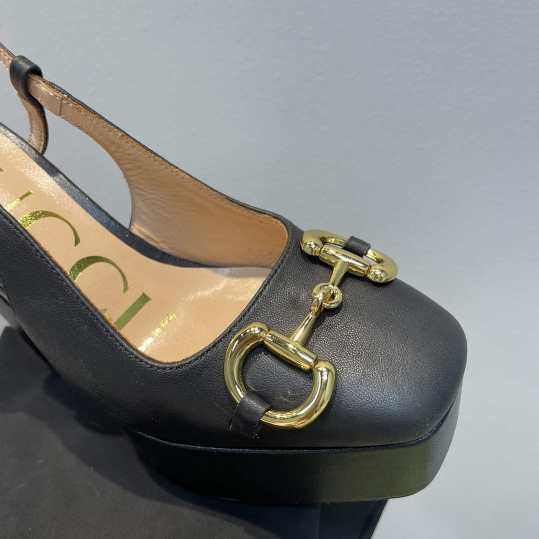 Gucci 723837 Women's high heel pump G66743