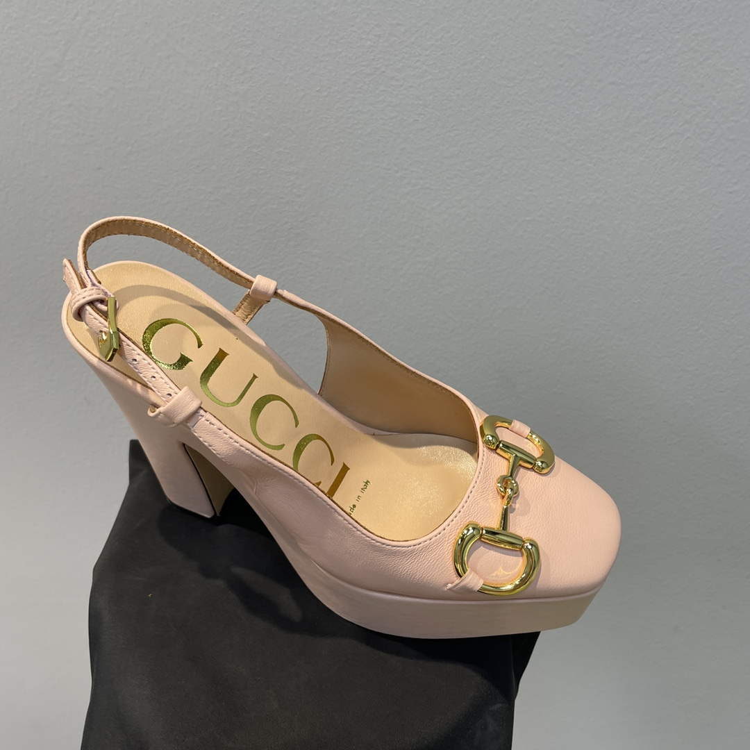 Gucci 723837 Women's high heel pump G66744