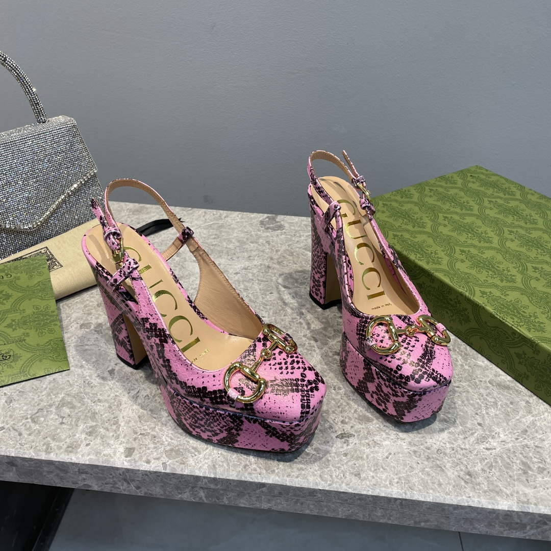 Gucci 723837 Women's python print high heel pump G66745