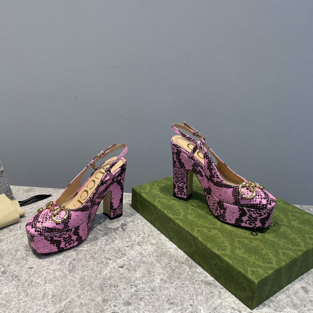 Gucci 723837 Women's python print high heel pump G66745