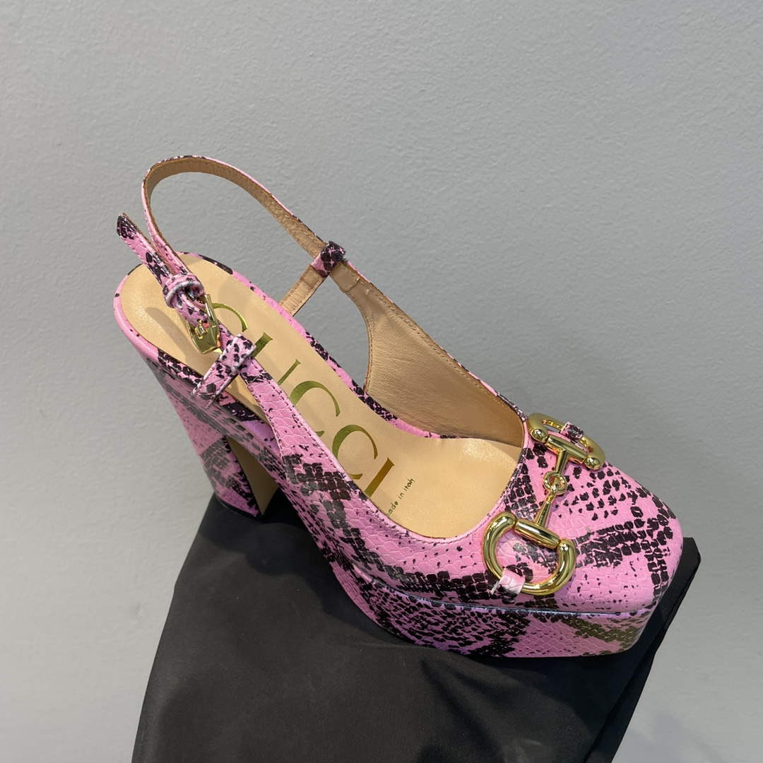 Gucci 723837 Women's python print high heel pump G66745