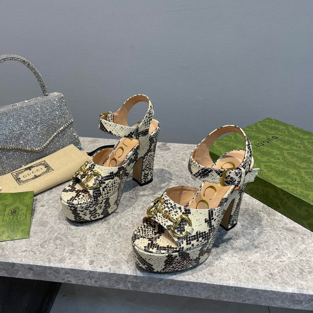 Gucci 723838 Women's python print high heel pump G66753