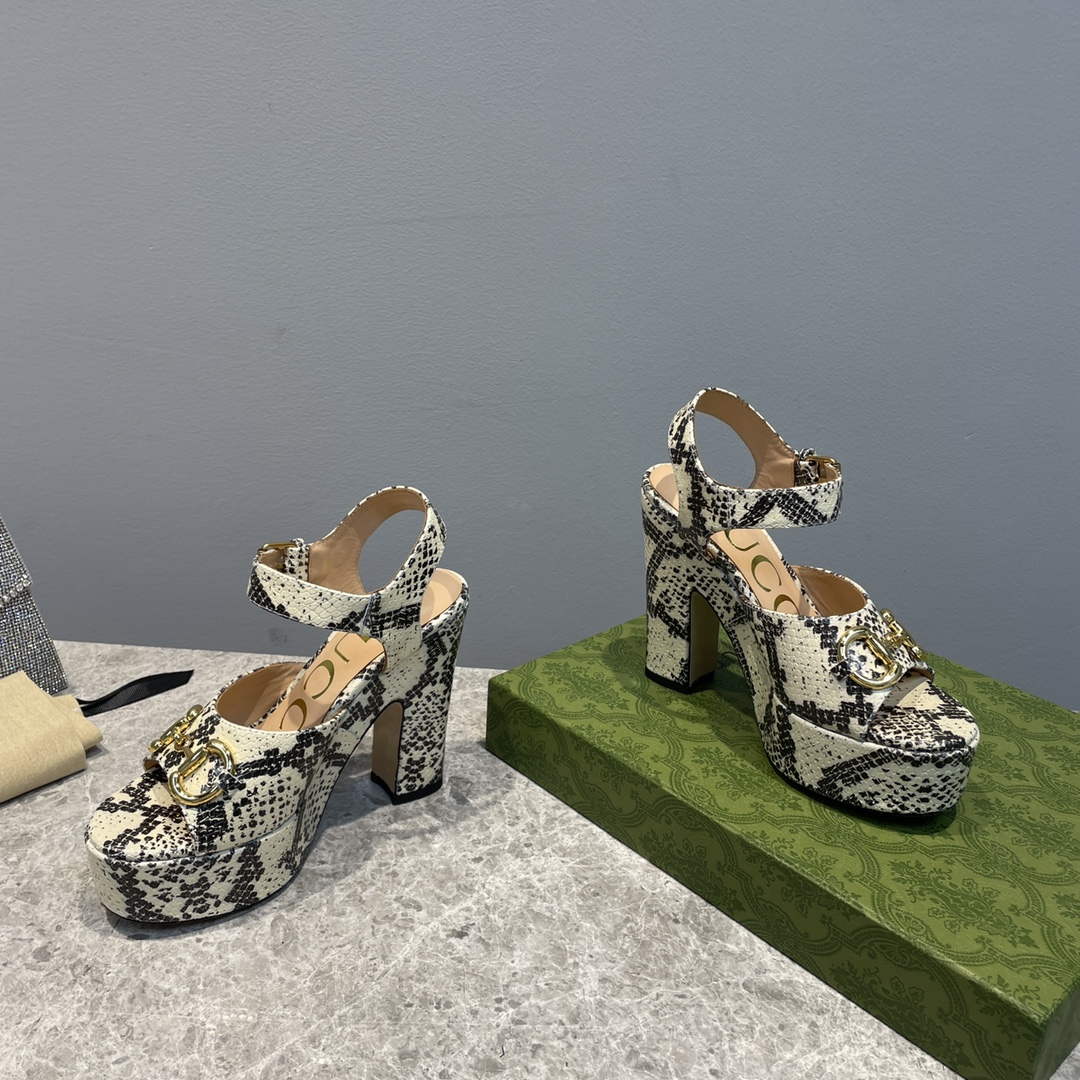 Gucci 723838 Women's python print high heel pump G66753 - 35 - View 4