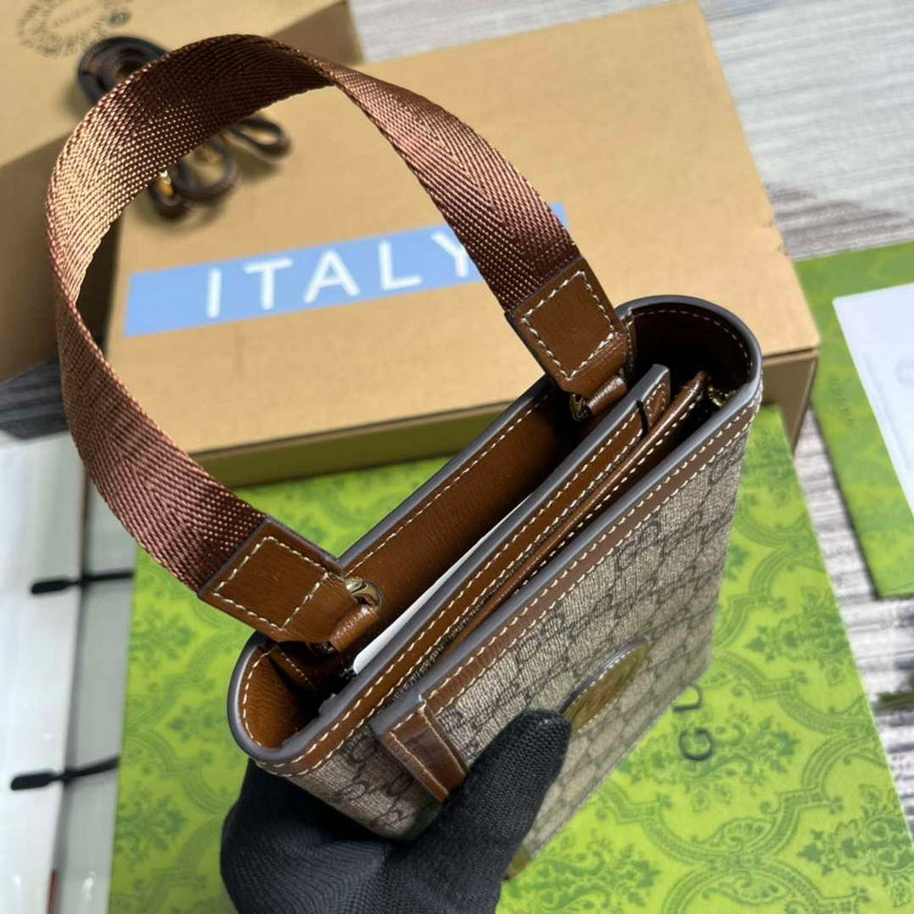 Gucci 724358 GG Top Handle Wallet Brown
