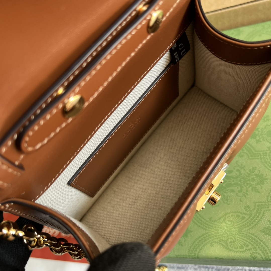 Gucci 724499 GG Matelass¨¦ Small Top Handle Bag Brown