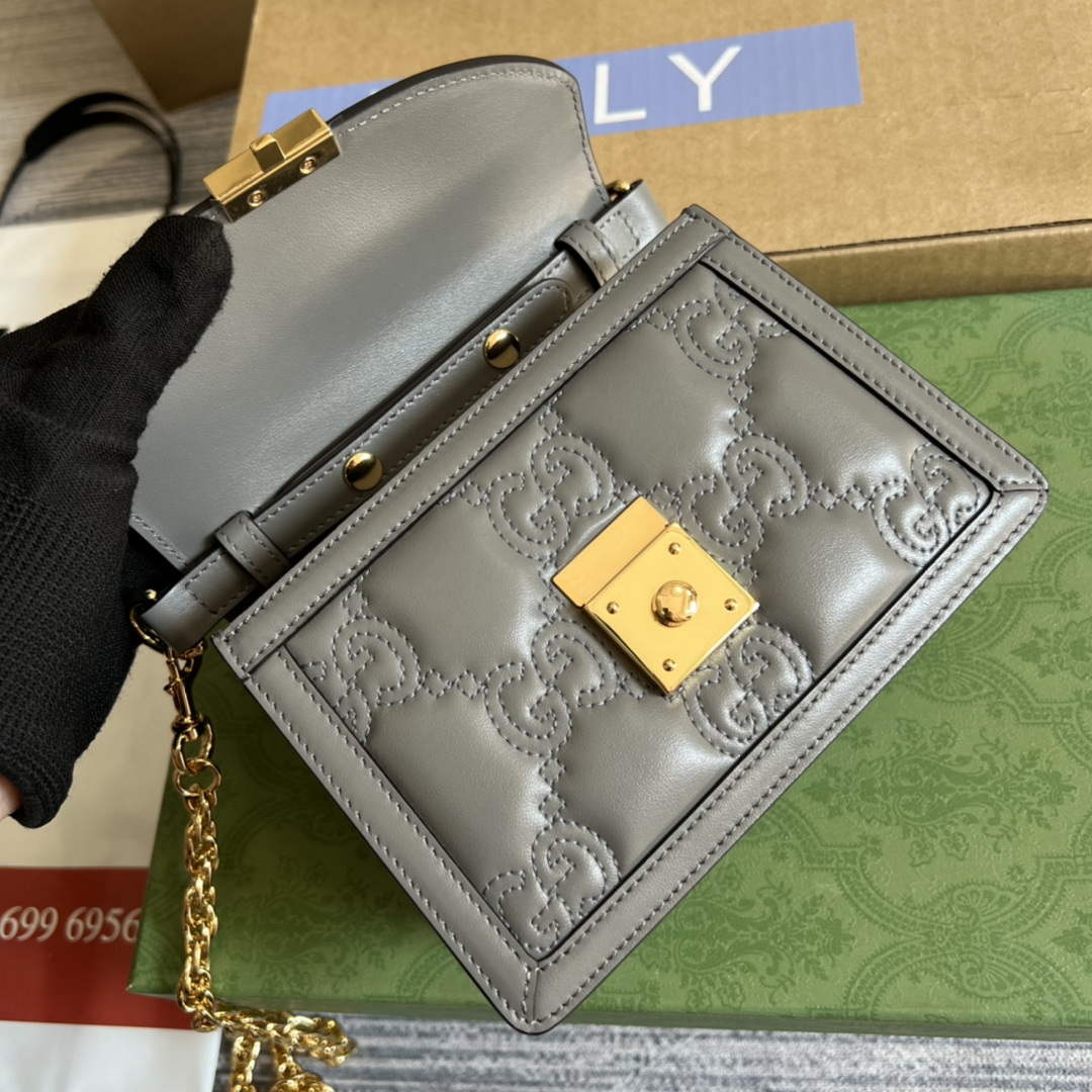 Gucci 724499 GG Matelass¨¦ Small Top Handle Bag Grey