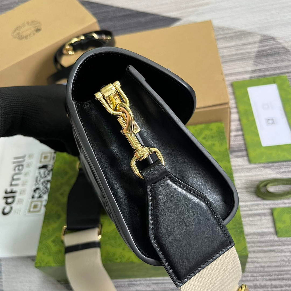 Gucci 724529 GG Matelass¨¦ Small Bag Black