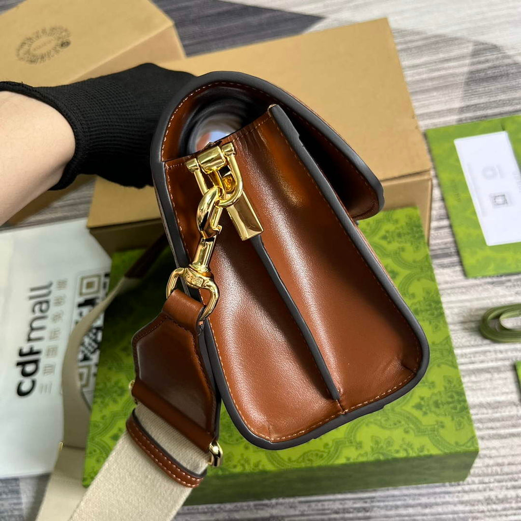 Gucci 724529 GG Matelass¨¦ Small Bag Brown