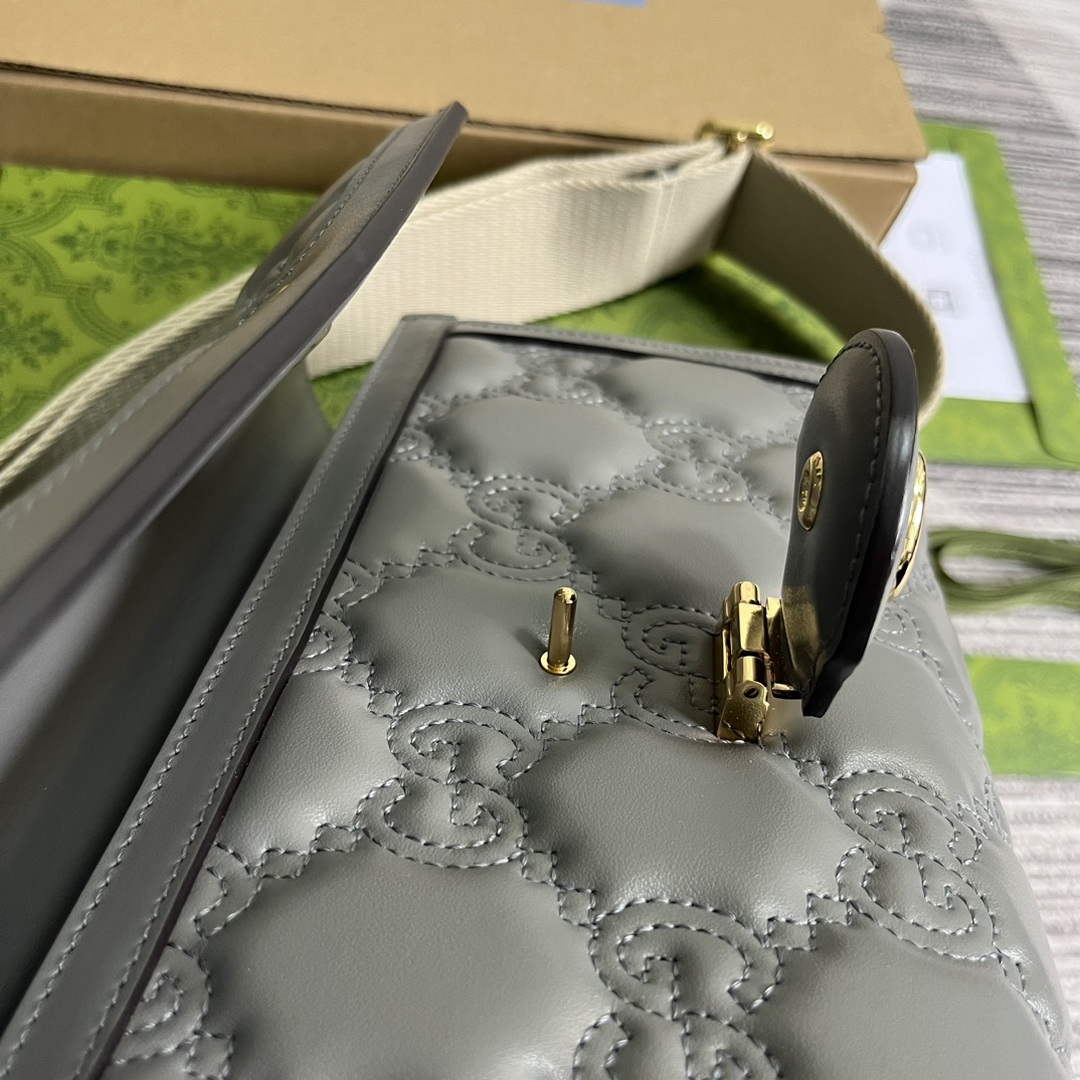 Gucci 724529 GG Matelass¨¦ Small Bag Light grey