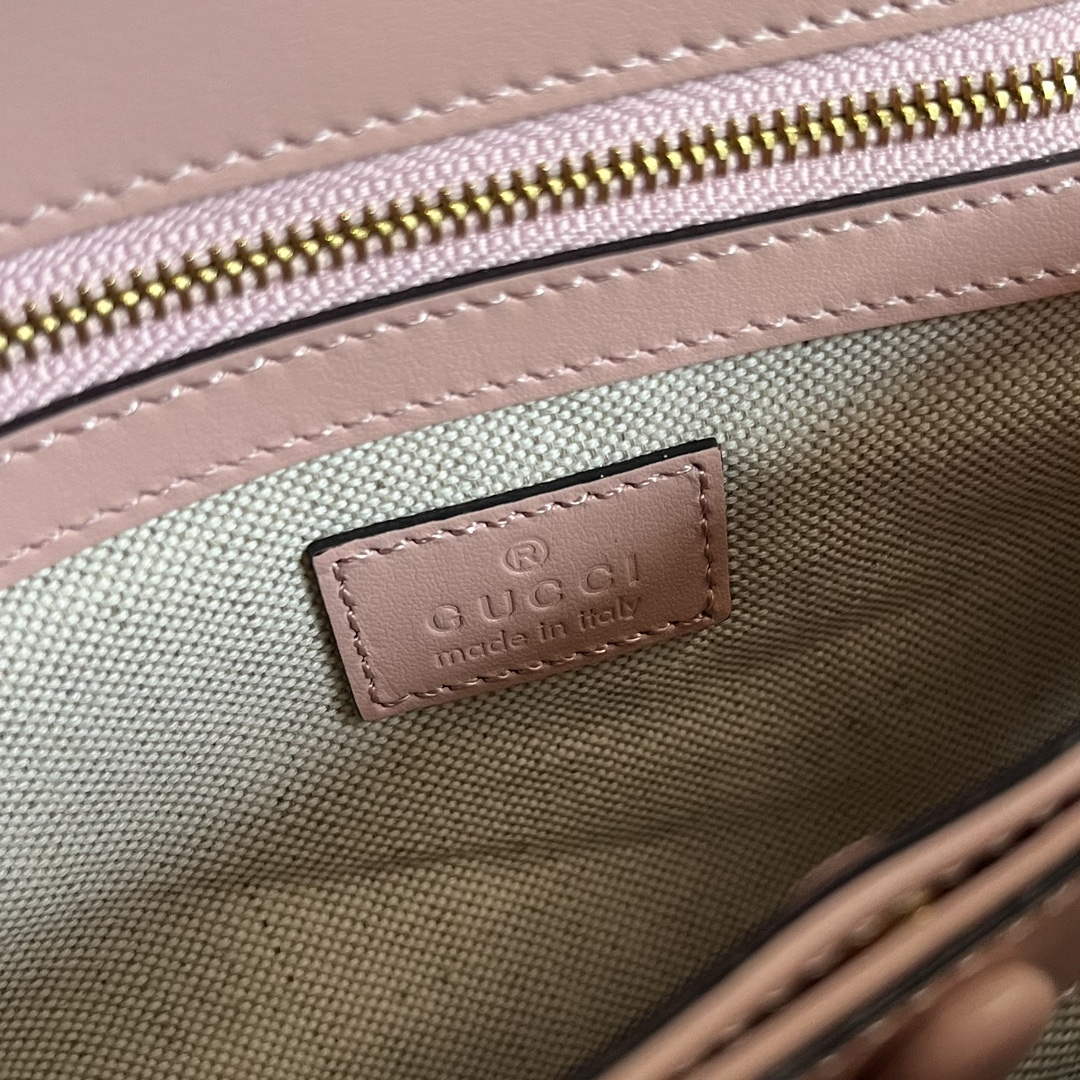 Gucci 724529 GG Matelass¨¦ Small Bag Pink