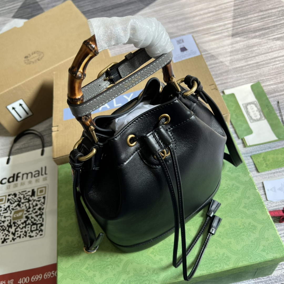 Gucci 724652 Diana Small Bucket Bag Black - Default Title - View 7