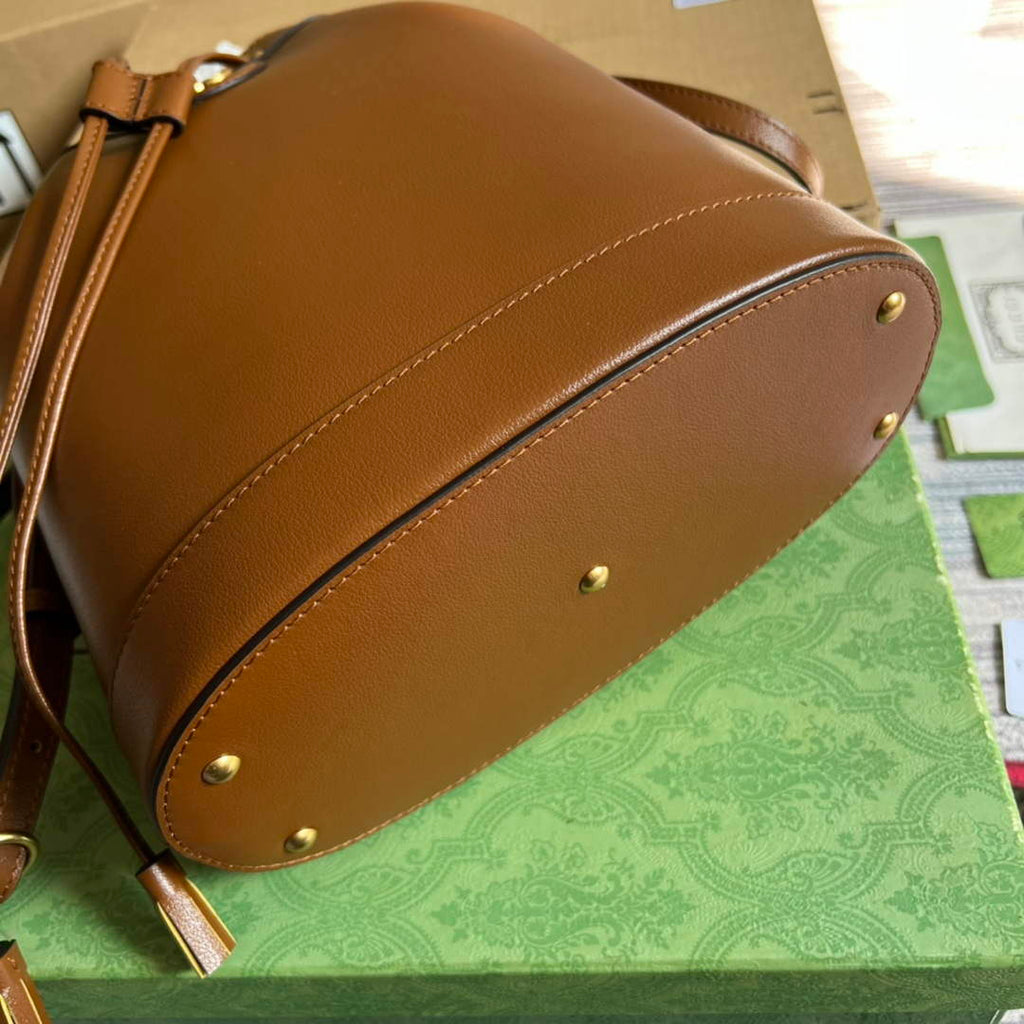 Gucci 724652 Diana Small Bucket Bag Brown