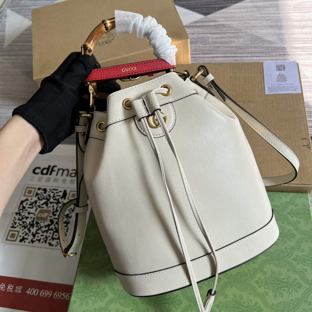 Gucci 724652 Diana Small Bucket Bag White
