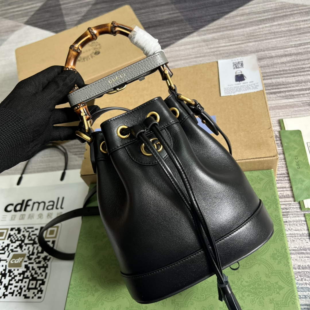 Gucci 724667 Diana Mini Bucket Bag Black - Default Title - View 4