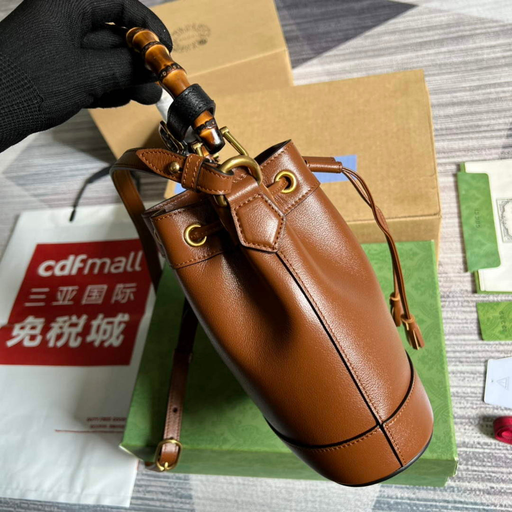 Gucci 724667 Diana Mini Bucket Bag Brown