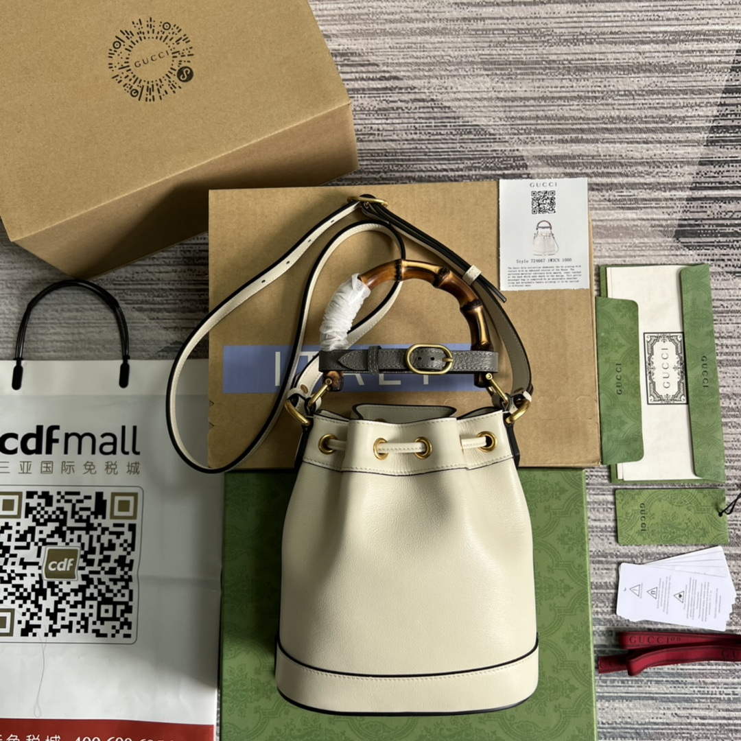 Gucci 724667 Diana Mini Bucket Bag White - Default Title - View 2