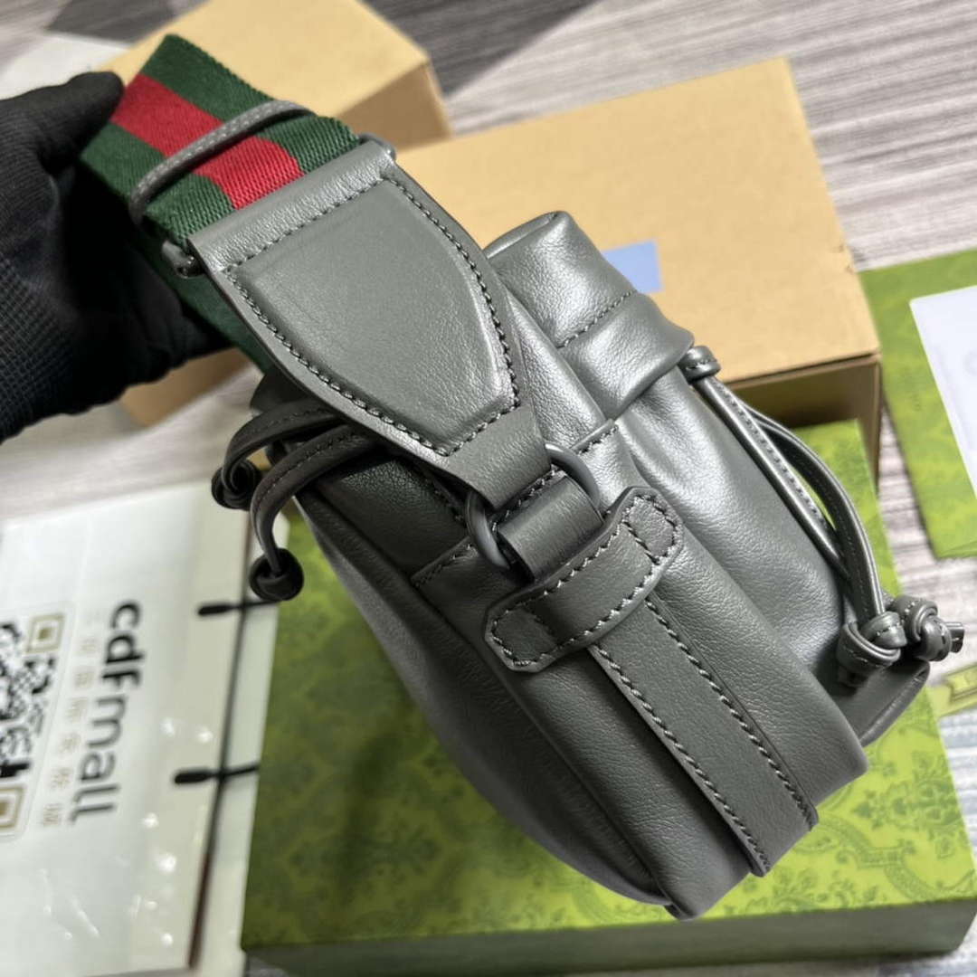 Gucci 725696 Shoulder bag with tonal Double G Gray - Default Title - View 3