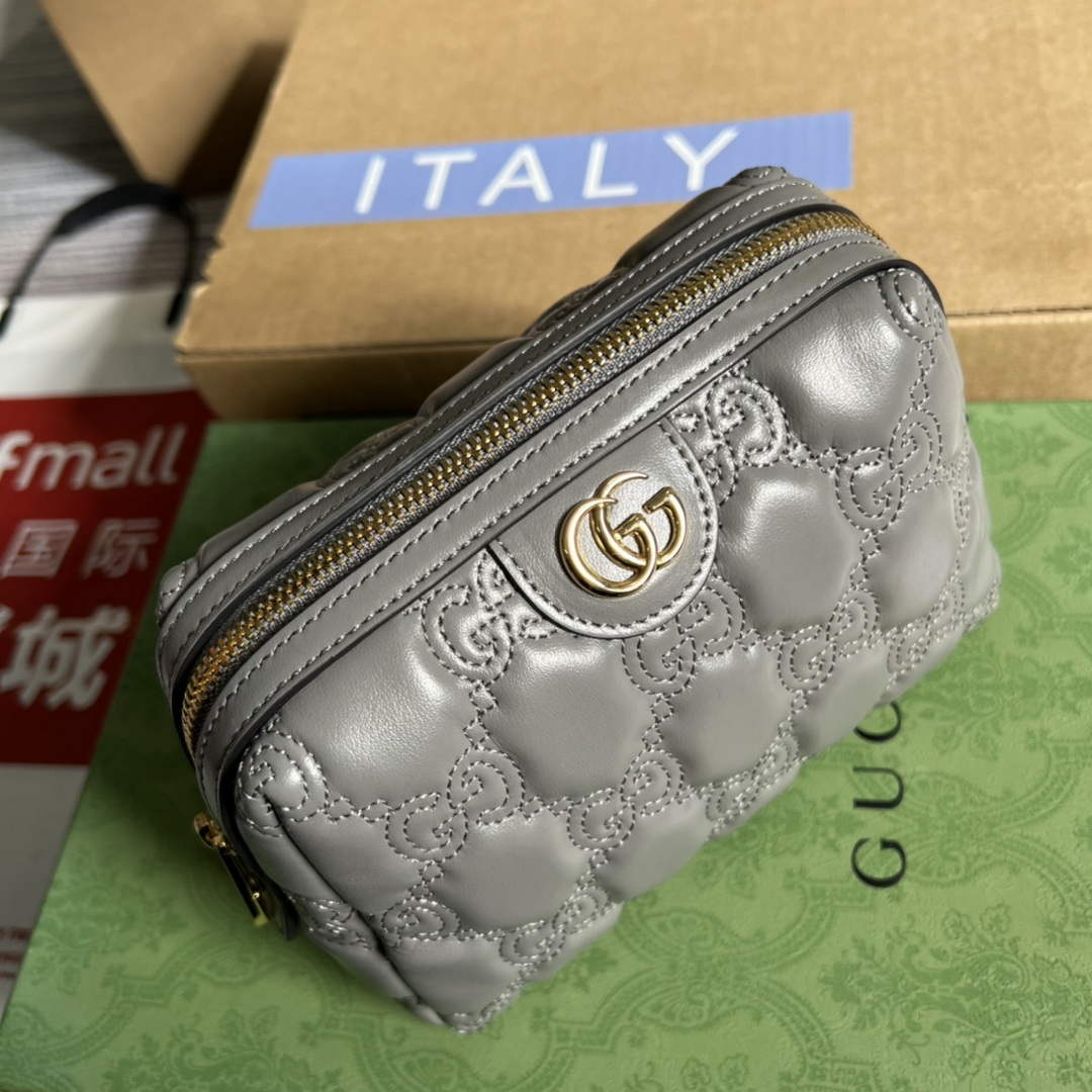 Gucci 726047 GG Matelass¨¦ Beauty Case Grey
