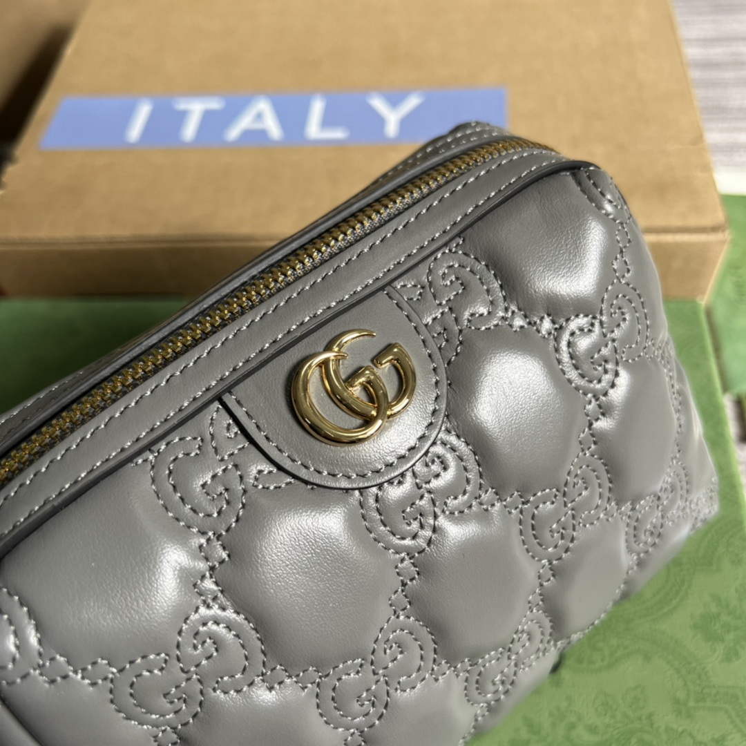 Gucci 726047 GG Matelass¨¦ Beauty Case Grey