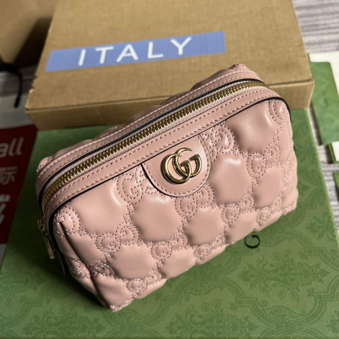 Gucci 726047 GG Matelass¨¦ Beauty Case Pink