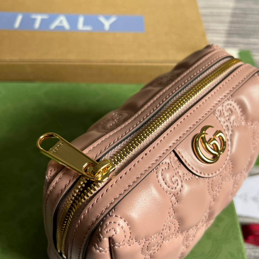Gucci 726047 GG Matelass¨¦ Beauty Case Pink