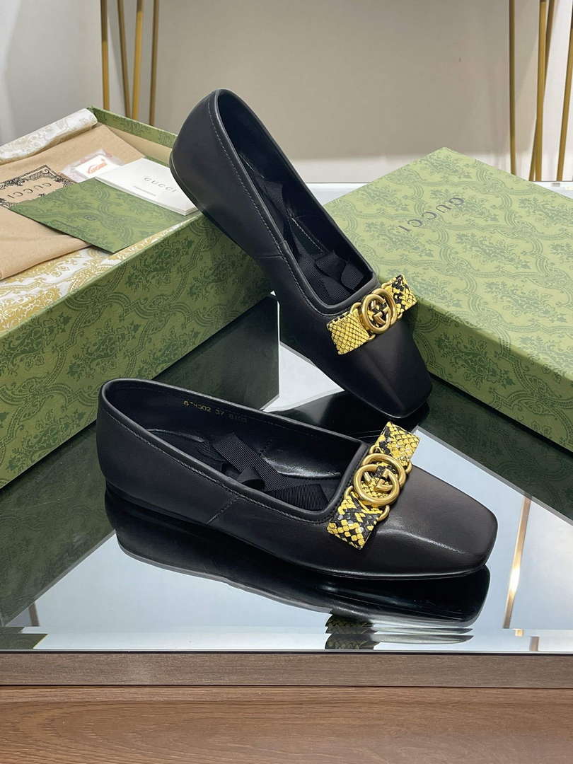 Gucci 726052 Women's Interlocking G Ballet Flat G38269