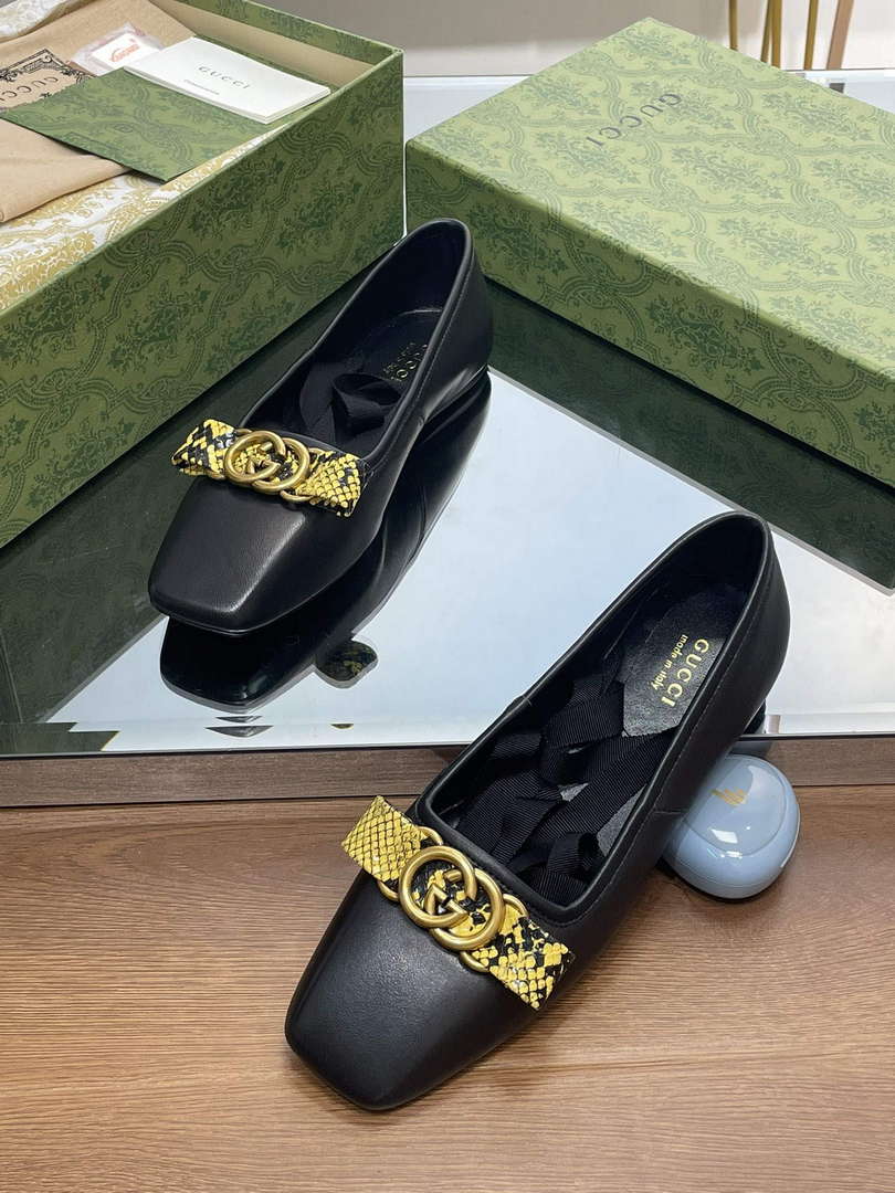 Gucci 726052 Women's Interlocking G Ballet Flat G38269