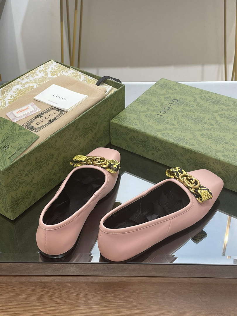Gucci 726052 Women's Interlocking G Ballet Flat G38271 - US 4=Euro 35 - View 4