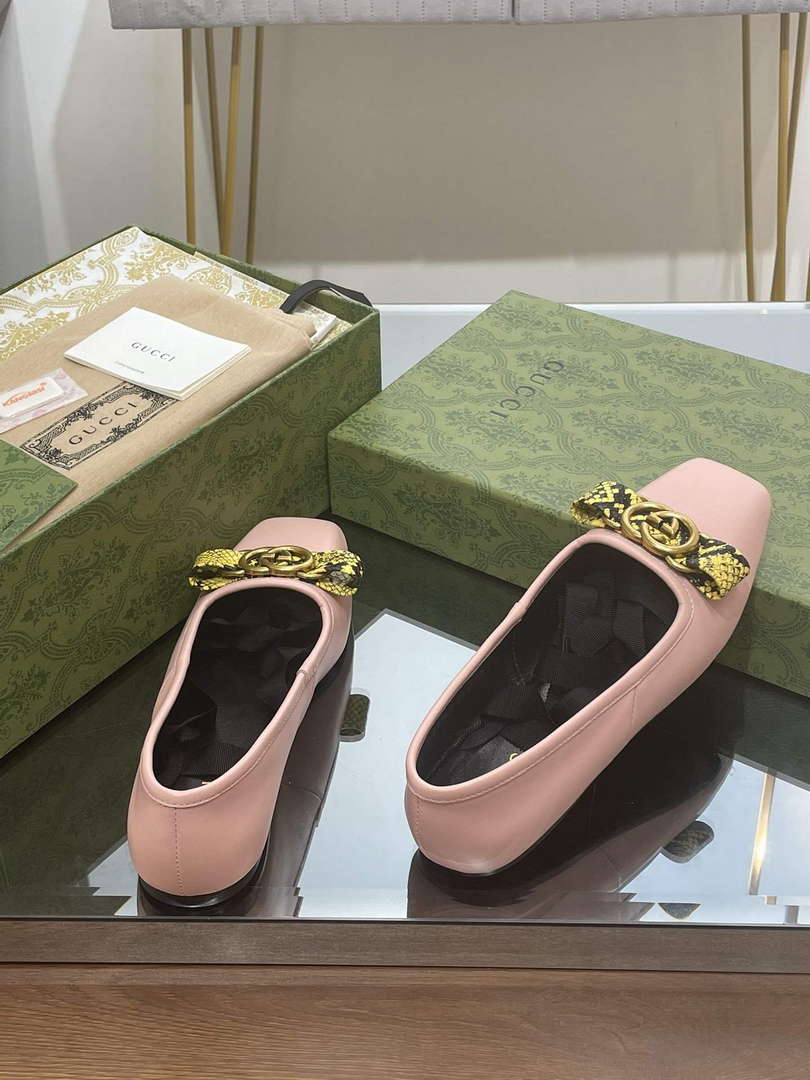 Gucci 726052 Women's Interlocking G Ballet Flat G38271