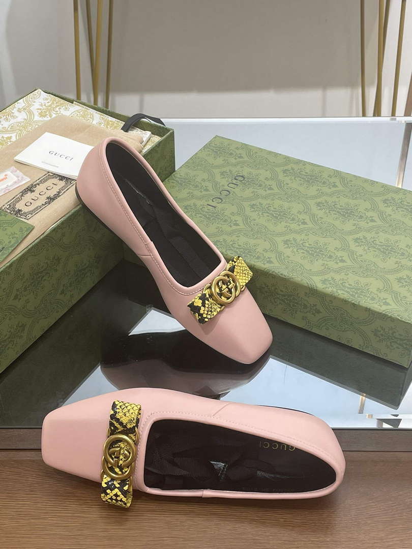 Gucci 726052 Women's Interlocking G Ballet Flat G38271