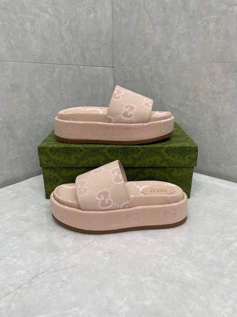 Gucci 730043 Women's jumbo GG platform slide sandal G82366 - 35 - View 1