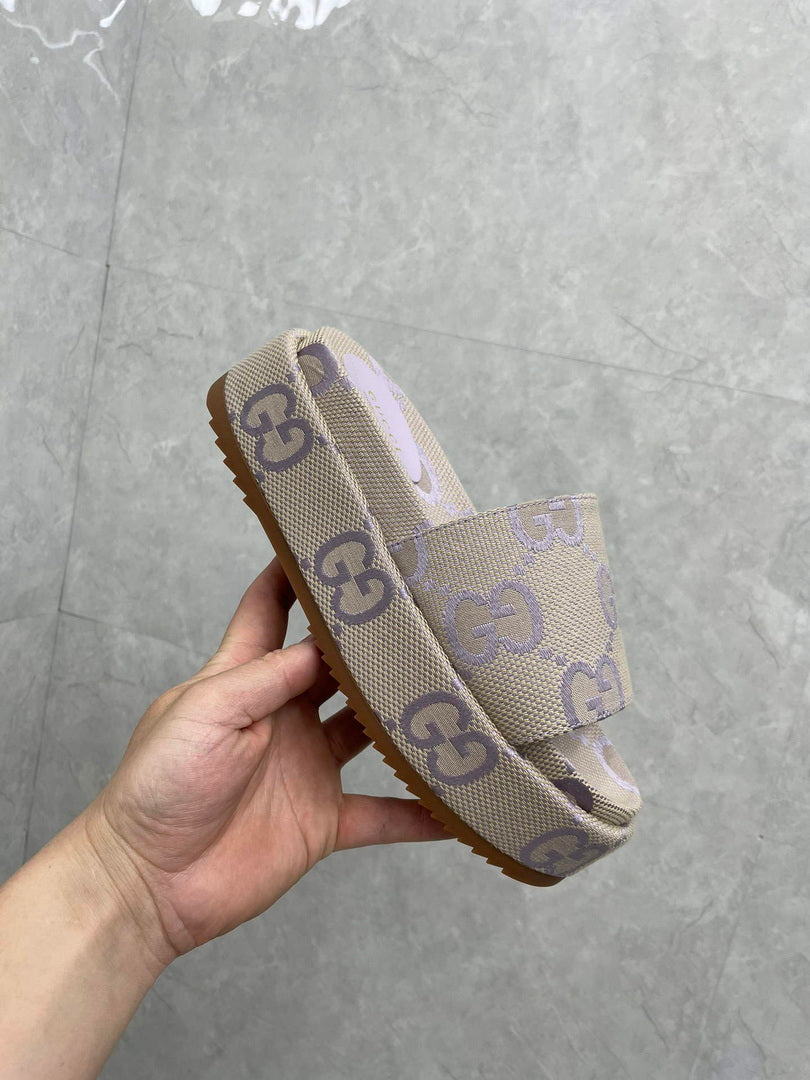 Gucci 730043 Women's jumbo GG platform slide sandal G82367 - 35 - View 2