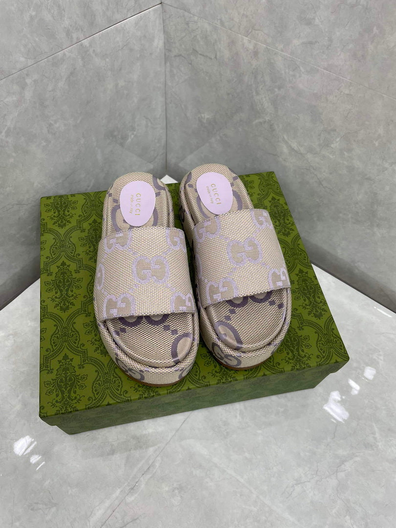 Gucci 730043 Women's jumbo GG platform slide sandal G82367 - 35 - View 5