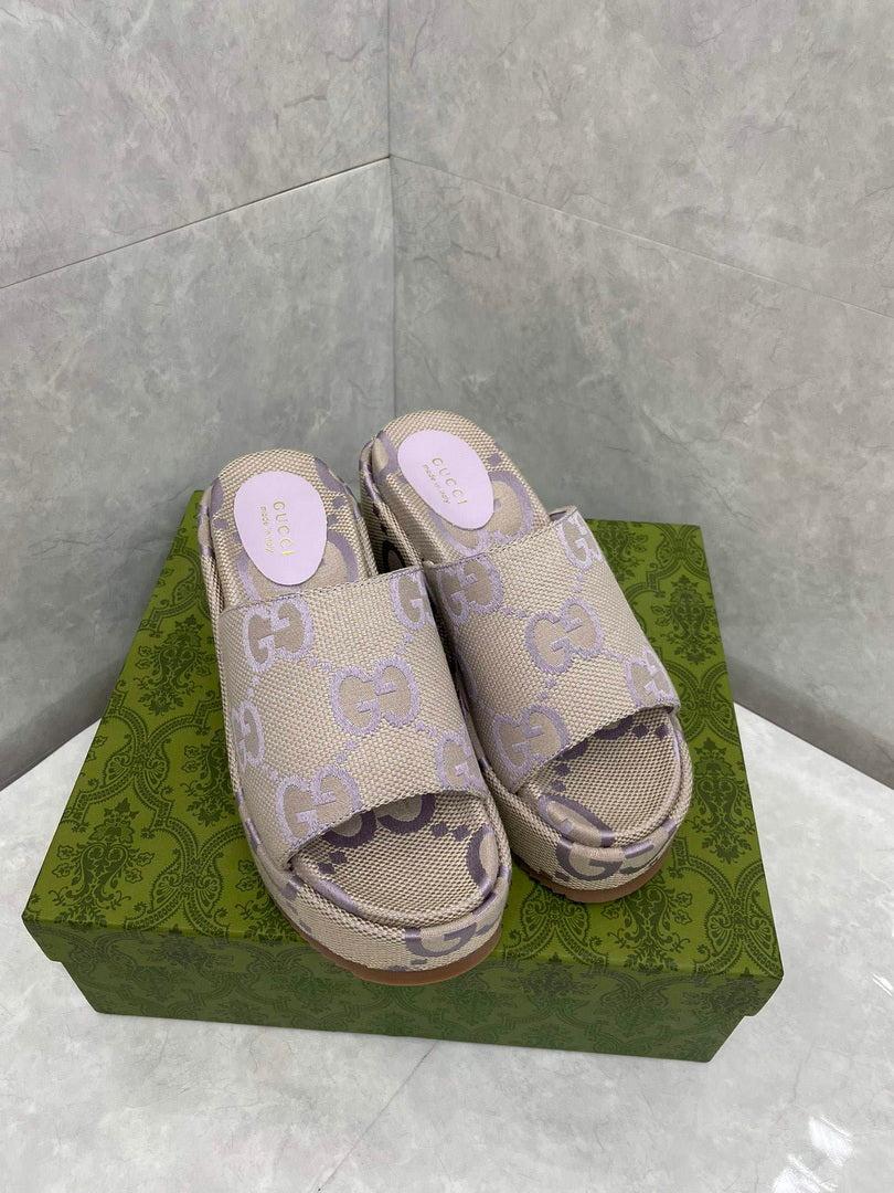 Gucci 730047 Women's jumbo GG platform slide sandal G82363 - 35 - View 5