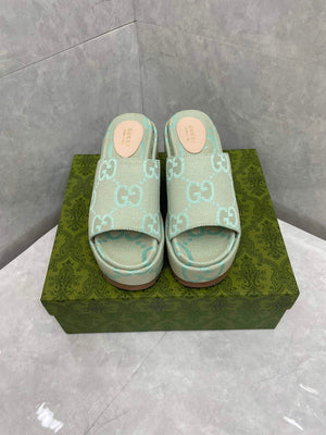 Gucci 730047 Women's jumbo GG platform slide sandal G82365 - 35 - View 6