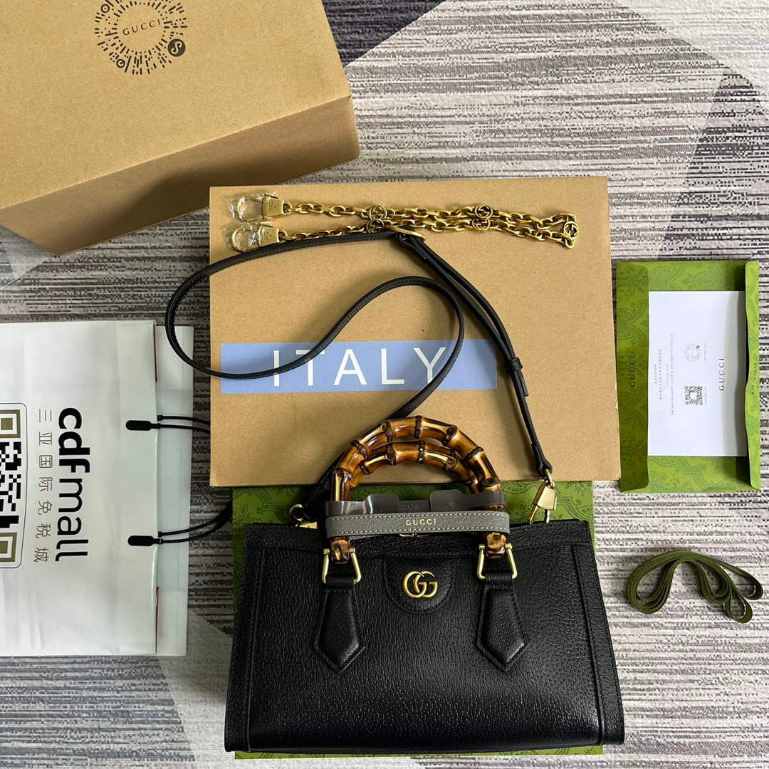 Gucci 735153 Gucci Diana Small Shoulder Bag Black - Default Title - View 1