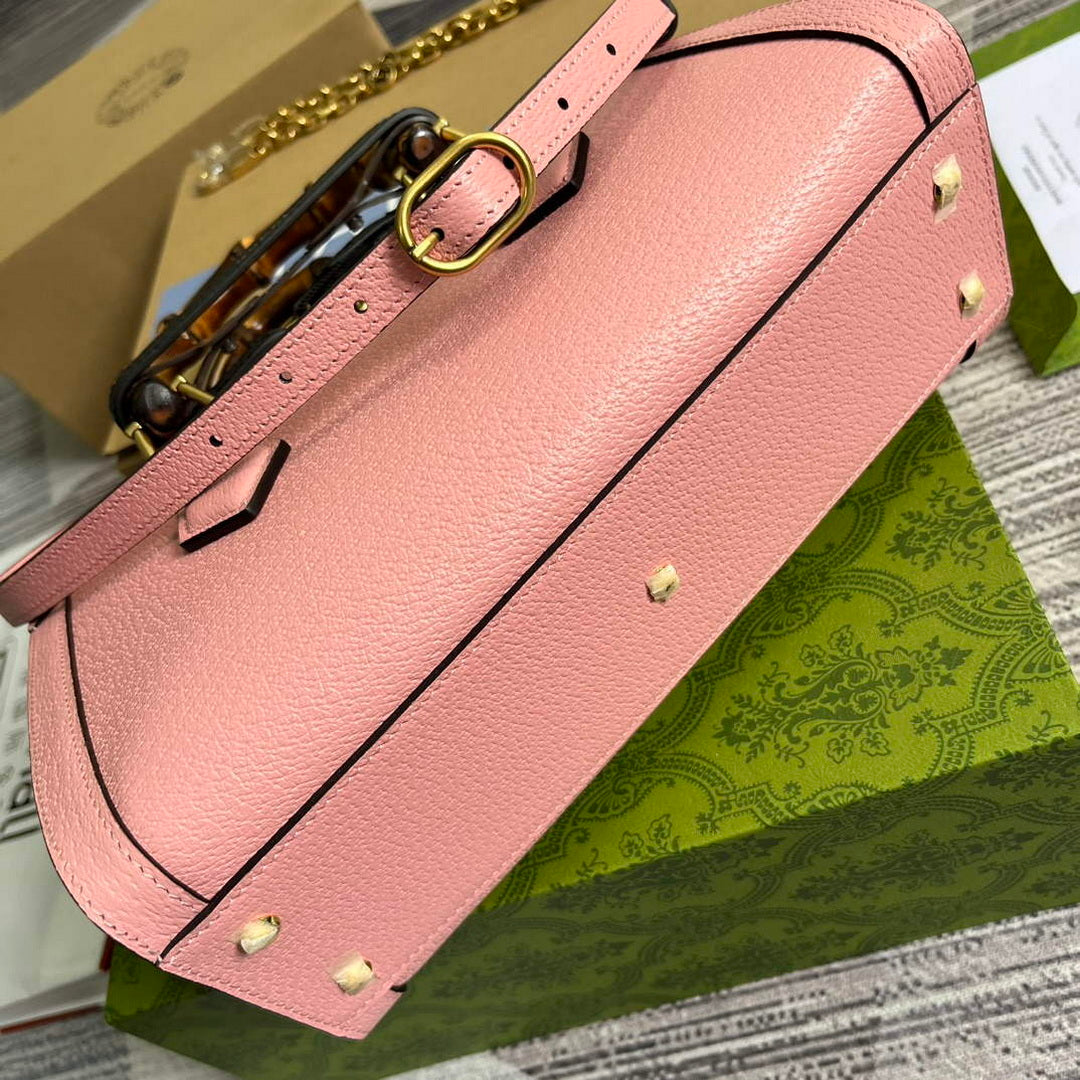 Gucci 735153 Gucci Diana Small Shoulder Bag Pink