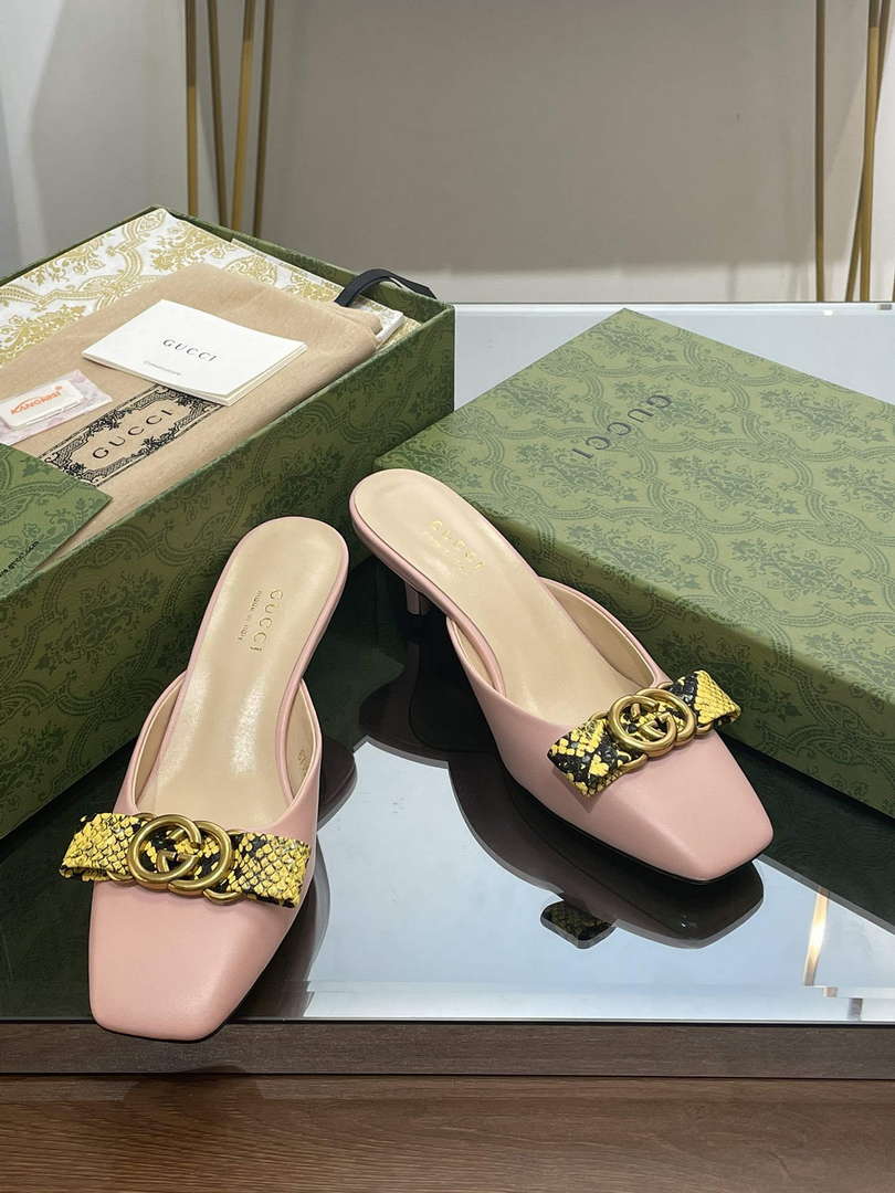 Gucci 738685 Women's Interlocking G Mule G38273 - US 4=Euro 35 - View 1