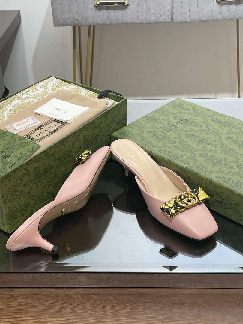 Gucci 738685 Women's Interlocking G Mule G38273 - US 4=Euro 35 - View 7