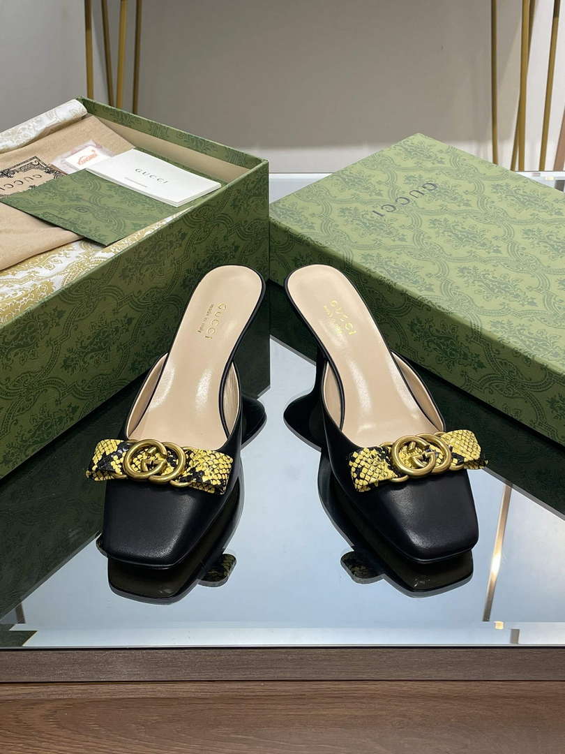 Gucci 738685 Women's Interlocking G Mule G38274