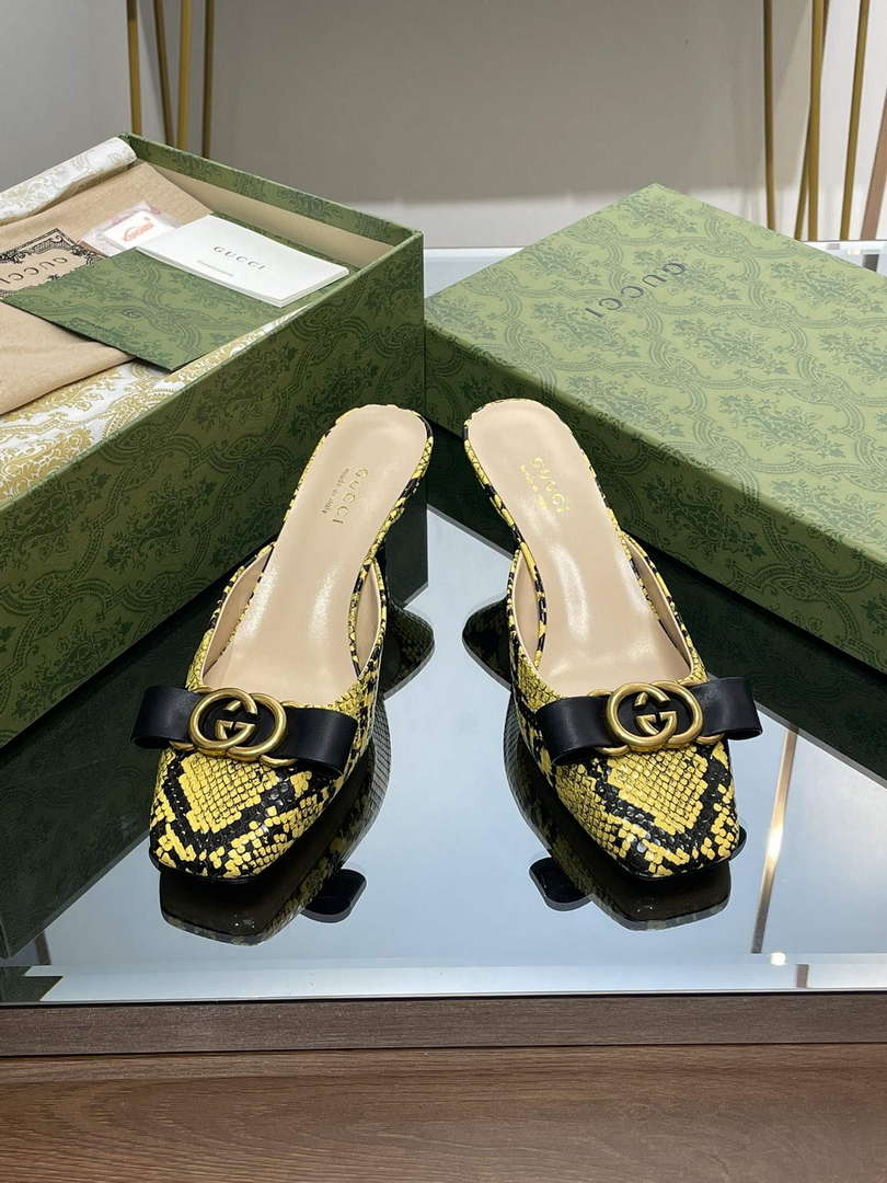 Gucci 738685 Women's Interlocking G Mule G38276