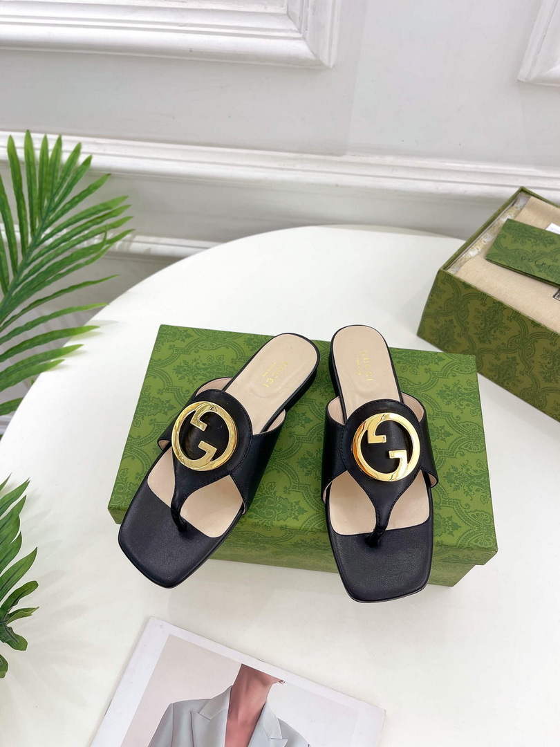 Gucci 739048 Women's Gucci Blondie Thong Sandal G66770