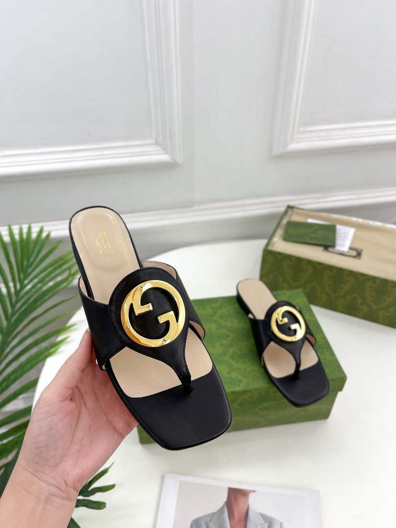 Gucci 739048 Women's Gucci Blondie Thong Sandal G66770
