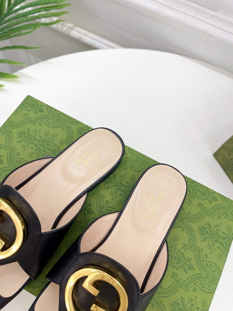 Gucci 739048 Women's Gucci Blondie Thong Sandal G66770 - 35 - View 8